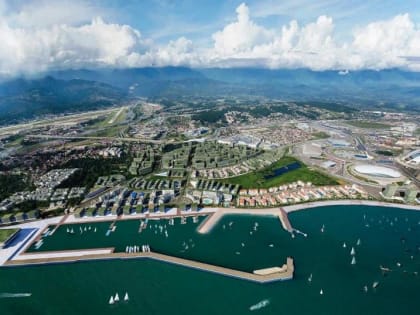 Компанию Дерипаски суд обязал вернуть Сириусу 14 земельных участков