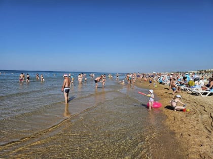 Роспотребнадзор: вода в море в районе пляжей Анапы соответствует санитарным нормам