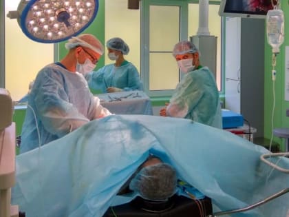 В Краснодарском крае хирурги впервые применили новейшую технологию лечения грыж и диастаза