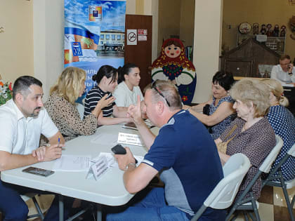 В мобильную приемную главы города Сочи обратились около 70 жителей Дагомыса