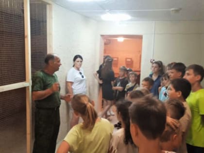 Гостагаевские казаки проводят занятия для школьников