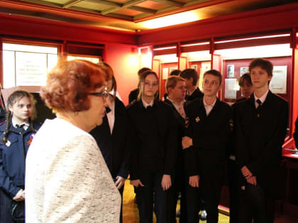 ﻿﻿Восьмиклассники полицейского класса школы №29 города-героя Новороссийска посетили Дом-музей Николая Островского