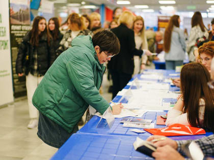 «Стань успешной»: к 8 Марта проведут ярмарку вакансий для женщин
