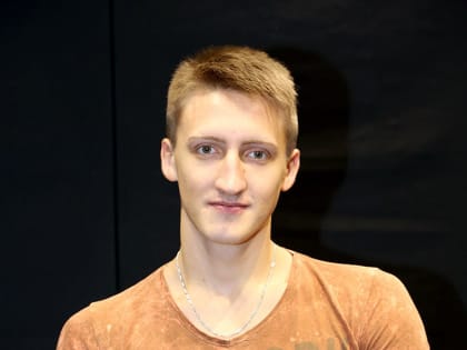Актеру Павлу Устинову изменили приговор и дали один год условно