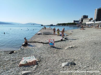 В Новороссийске перекрыли «мостики» на Центральном городском пляже