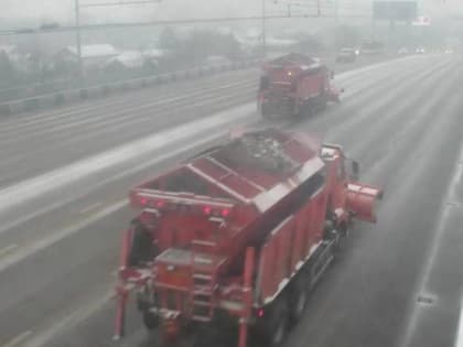 ​Власти Краснодара просят автомобилистов не выезжать на летней резине