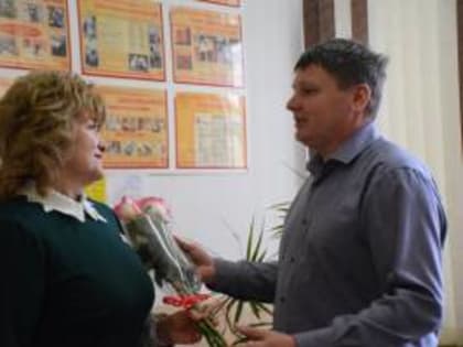Староминских социальных работников отметили благодарственными письмами в преддверии 8 марта