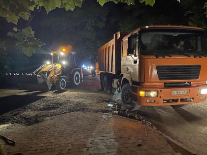 В Сочи с подтопленных территорий за ночь вывезли более 700 кубометров мусора