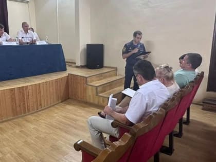 Депутаты избирательного округа № 7 «Северный» приняли участие в сходе граждан села Верхний Юрт