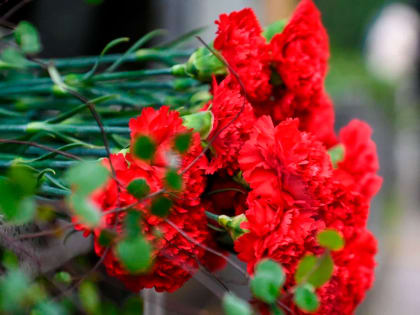 В Сочи возложили цветы к мемориалу памяти жертв авиакатастрофы Ту-154 над Черным морем