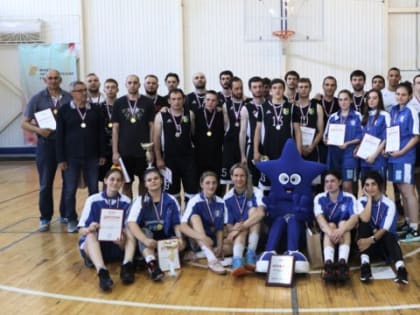 Сборные Новороссийска и Гулькевичского района победили в краевом чемпионате по баскетболу