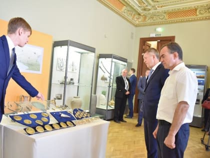 В Краснодаре в музей им. Е.Д.Фелицына передано полторы тысячи археологических экспонатов