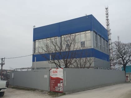 В Новороссийске снесли двухэтажное коммерческое здание