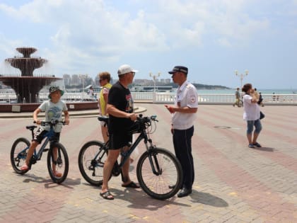 По набережной Геленджика ездить нельзя