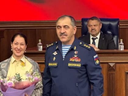 Награждение депутата Сочи медалью за вклад в оборону страны