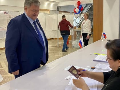 Депутат Государственной думы проголосовал в Выселковском районе
