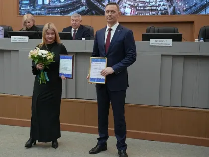 В администрации Новороссийска наградили победителей конкурса «Мой праздничный город»