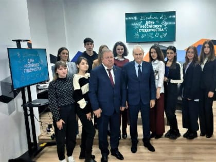 Глава Курганинского района Андрей Ворушилин встретился сегодня со студенческим Советом района
