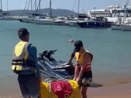 Полиция изъяла в Геленджике «банан» и «таблетку»