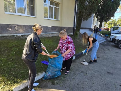 Субботники в Сочи: санитарный порядок на улицах города