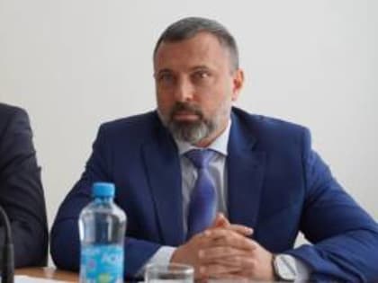 Во время региональной недели депутат Государственной Думы Дмитрий Лоцманов встретился с избирателями. 