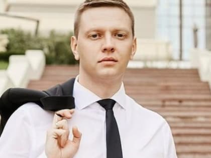 Председатель Городского Собрания Сочи Виктор Филонов поздравил с днем рождения директора Краснодарского филиала медиагруппы «Комсомольская правда» Дмитрия Михеева