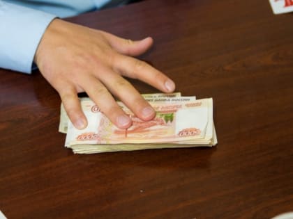 "Прокололись" на взятке в 100 тысяч двое инспекторов ДПС в Краснодаре