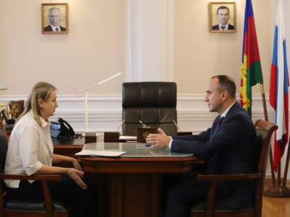 Глава Геленджика провел рабочую встречу с руководителем спортивной школы «Виктория»