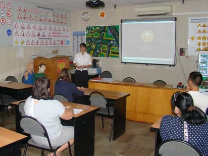 Госавтоинспекция Славянского района призывает будущих водителей «Однозначно» понимать дорожные знаки