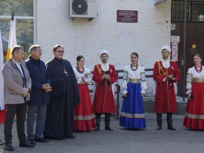 ​Депутат ЗСК Игорь Брагарник поздравил с вековым юбилеем  жительницу одного из старейших микрорайонов Краснодара