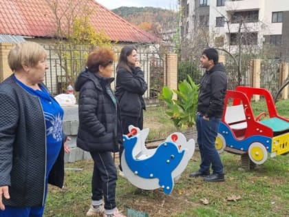 Реконструкция детской площадки в Дагомысе