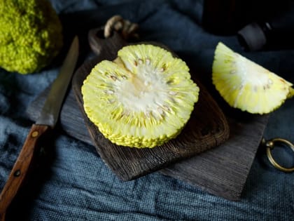 Не ешьте это яблоко: как применяют маклюру в народной медицине