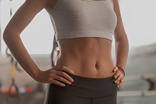 Comment entretenir un ventre plat après une abdominoplastie ?