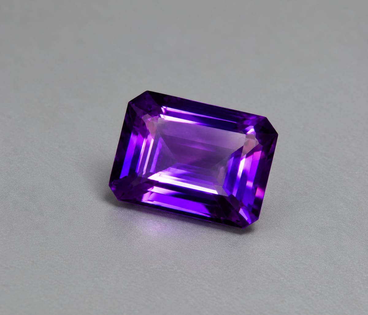 Amethyst 5.81 CT
