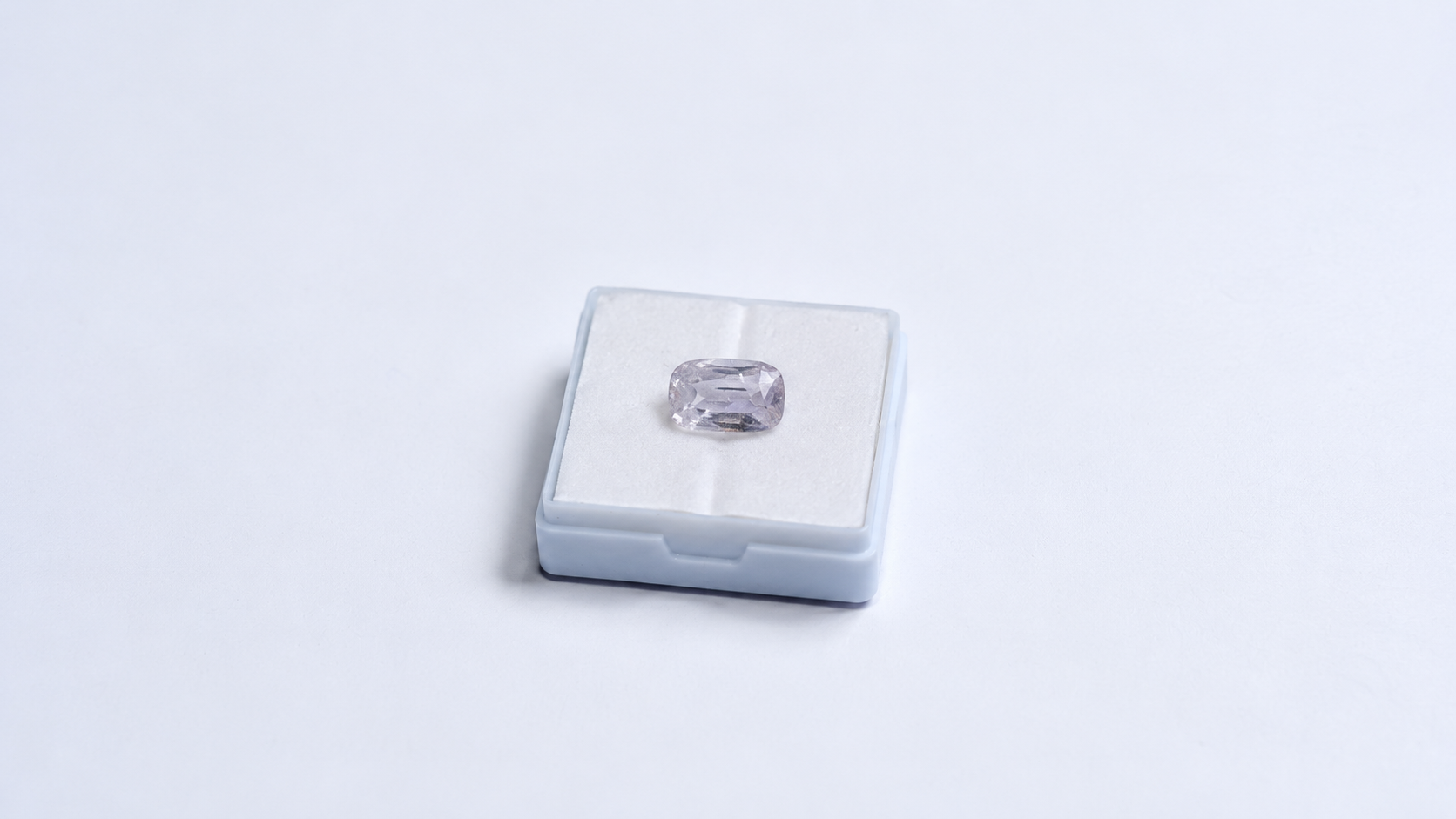 White Sapphire 5.95 CT