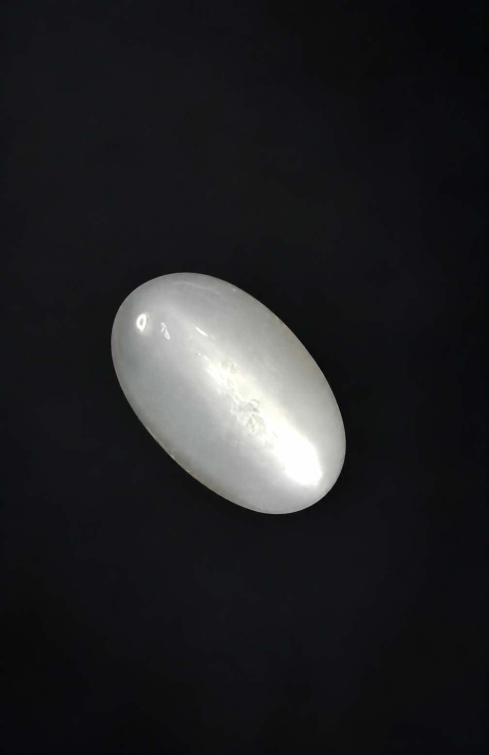 Moonstone 5.54 CT