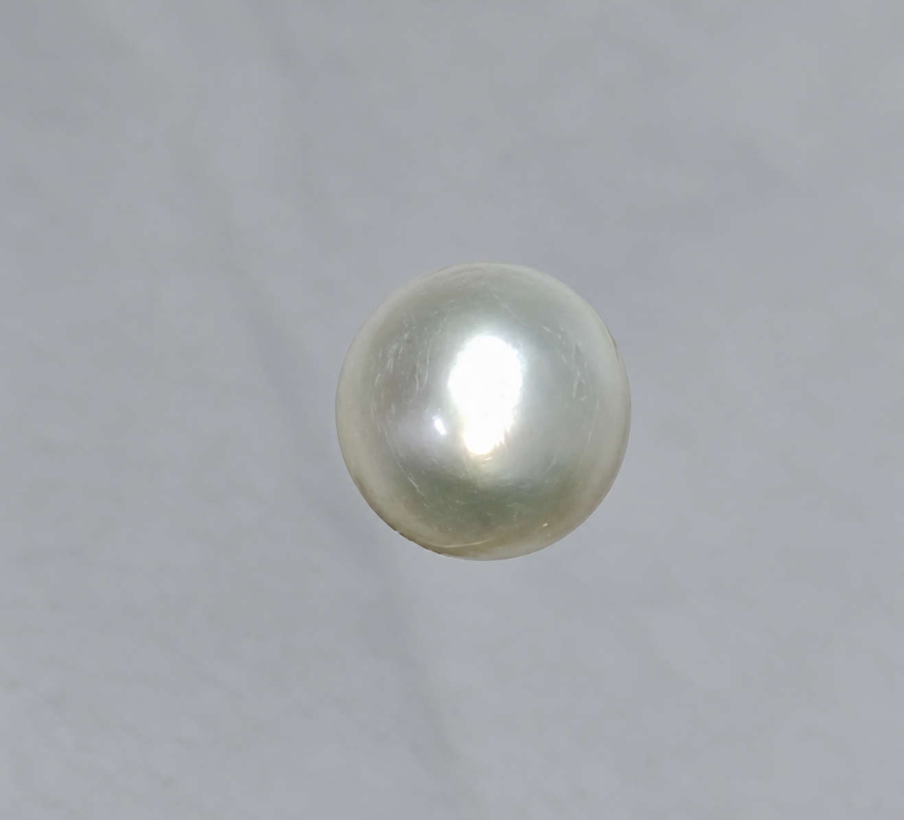 Fresh Water Pearl 8.69 CT