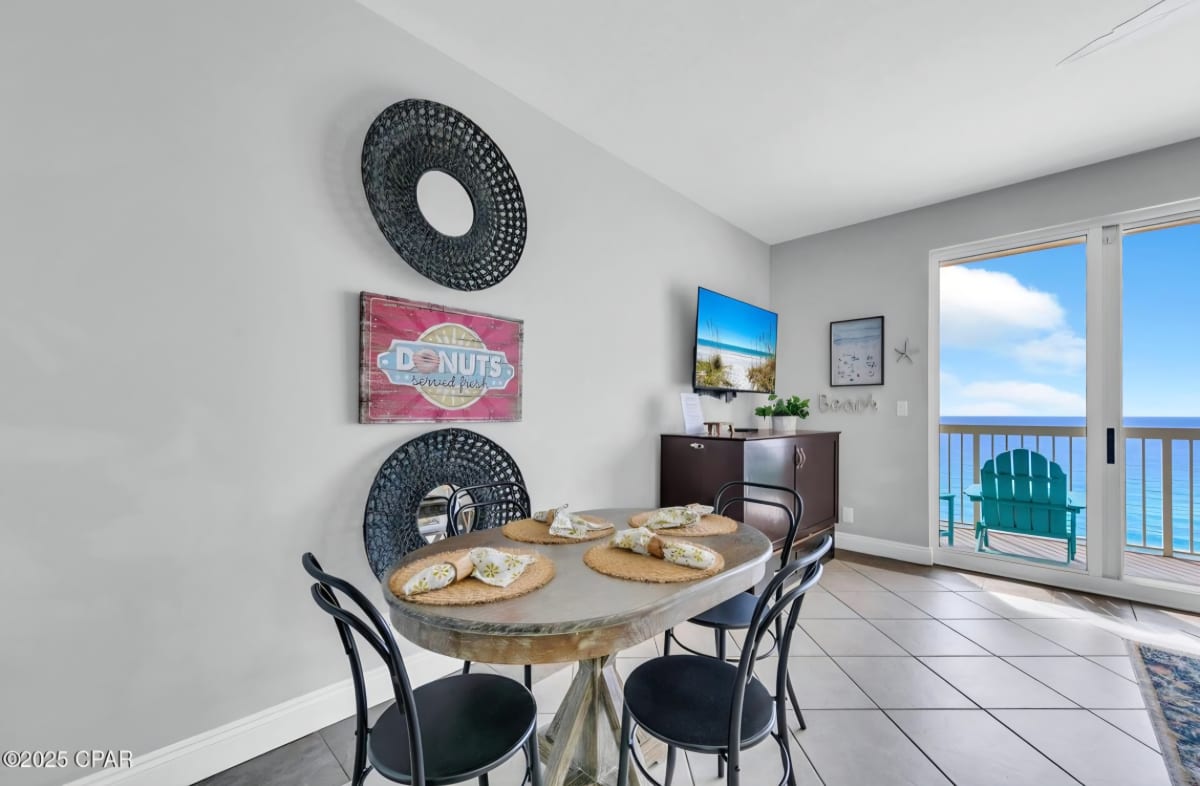 Living & Dining Area