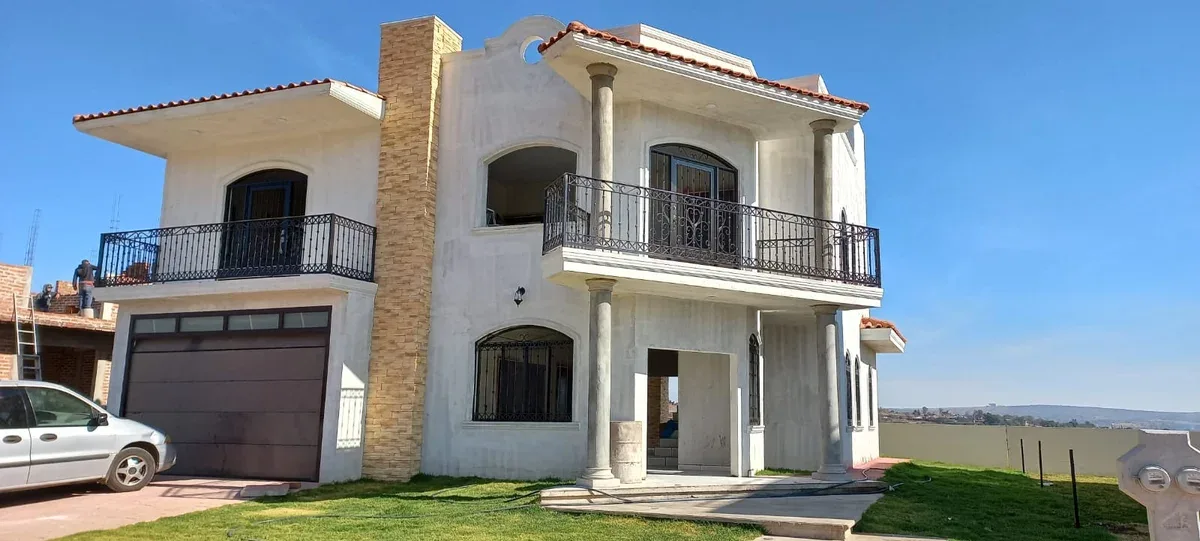 Remodelación de Fachadas Modernas y Funcionales | Transforma tu Hogar con Estilo
