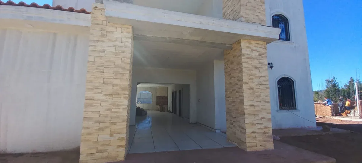 Remodelación de Fachadas Modernas y Funcionales | Transforma tu Hogar con Estilo - Imagen 9