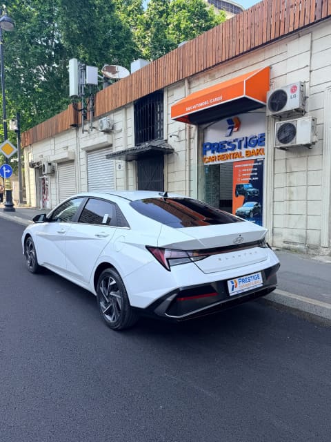 2026 Hyundai Elantra, view 2