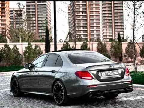 2019 Mercedes-Benz E-Class, view 2