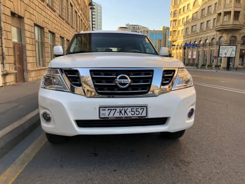 2020 Nissan Patrol, view 2