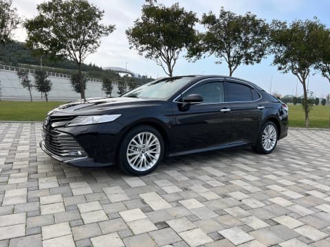 2020 Toyota Camry, view 2