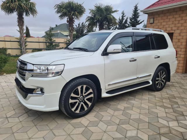 2015 Toyota Land Cruiser, exterior