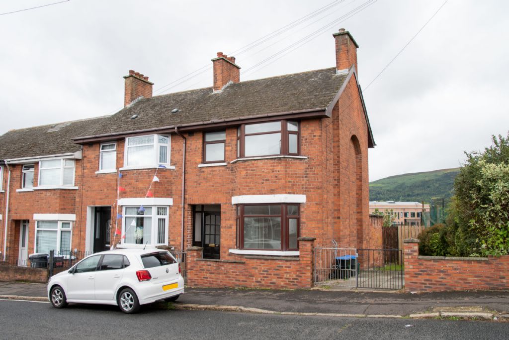 33 Woodvale Avenue, Belfast, BT13 3EY