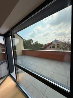 Vilă 4 camere de inchiriat Petrom City - foto 8