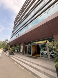 De vânzare | Cladire de birouri randament 8,18% - foto 2