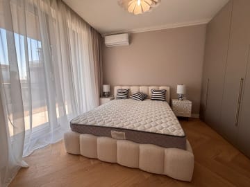 Apartament luxury cu 4 camere, prima închiriere - foto 5