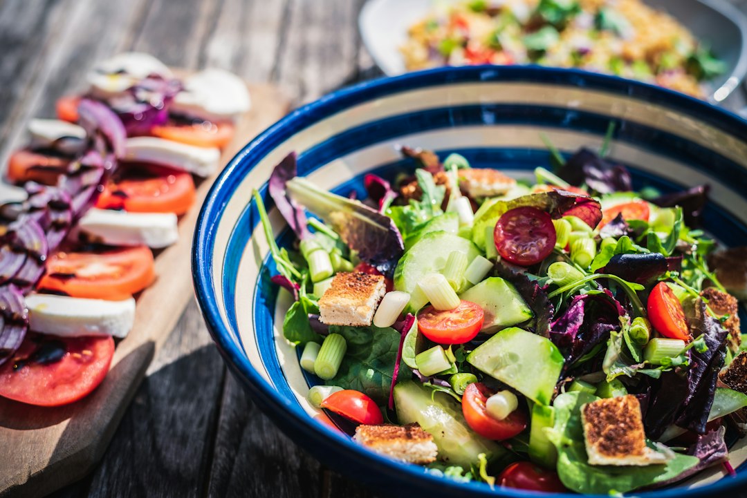 Dieta DASH híbrida con Mediterránea y MIND: guía para adultos mayores